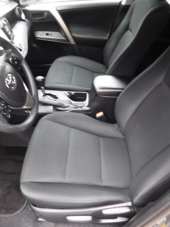 2014 Toyota Rav4 Image 24