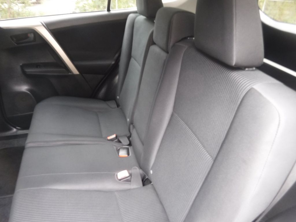 2014 Toyota Rav4 Image 32