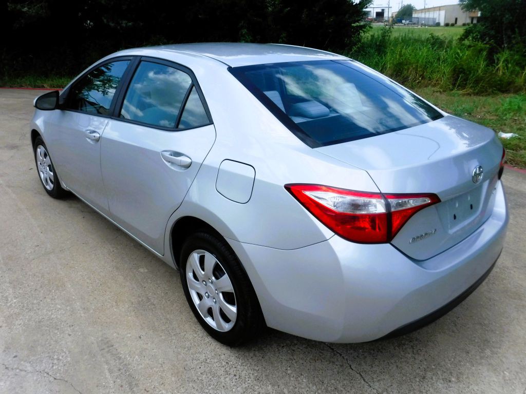 2014 Toyota Corolla Image 12
