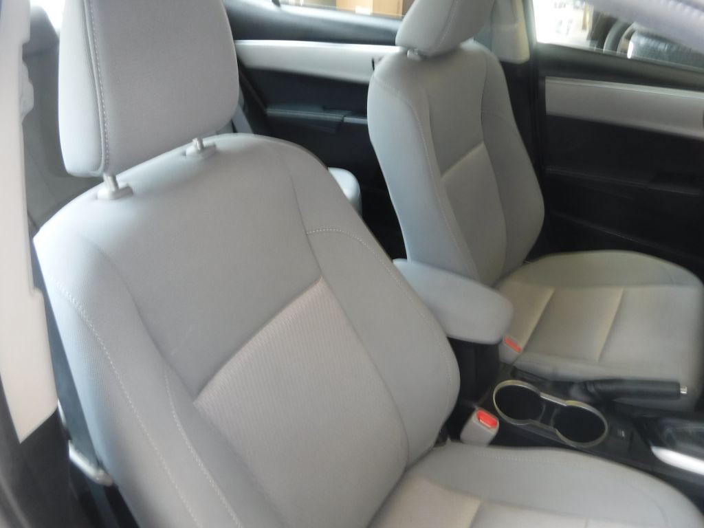 2014 Toyota Corolla Image 26