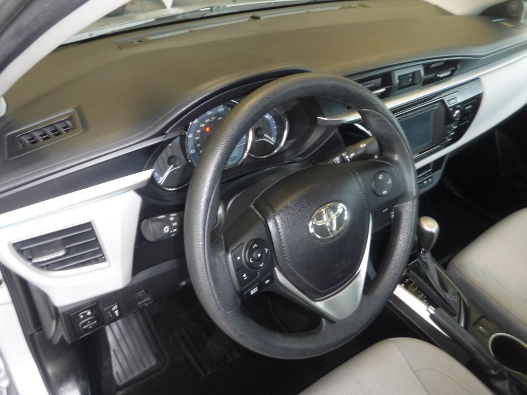 2014 Toyota Corolla Image 27