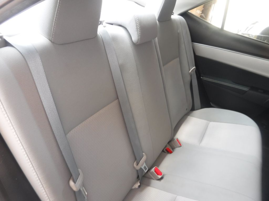 2014 Toyota Corolla Image 32