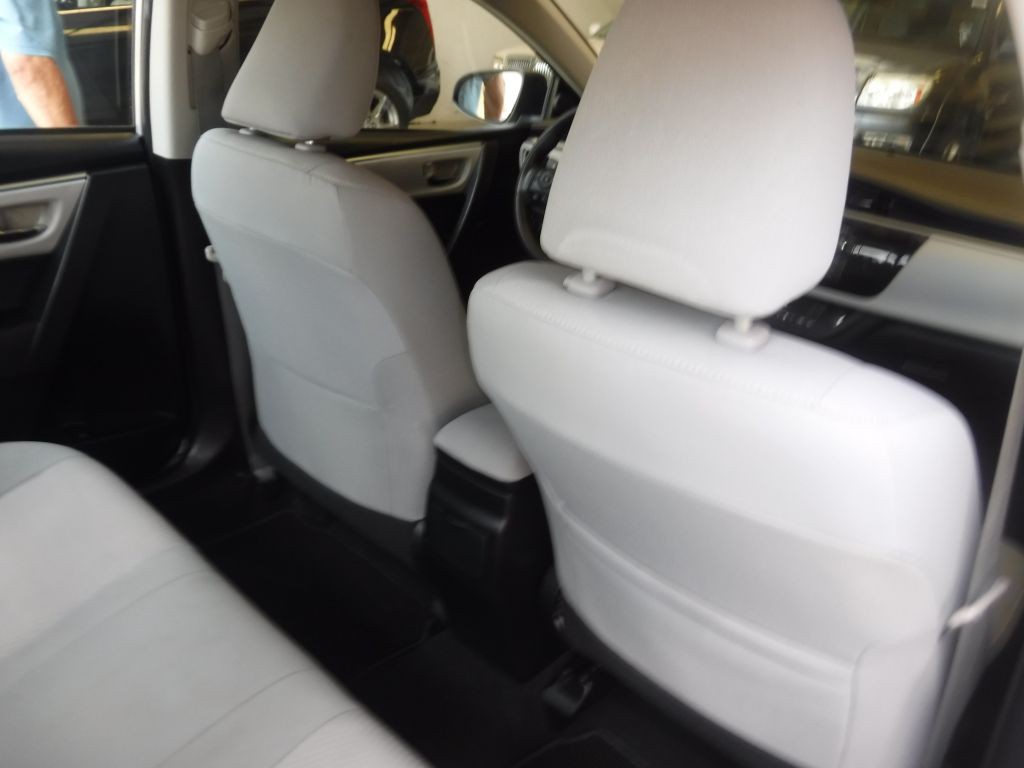 2014 Toyota Corolla Image 33