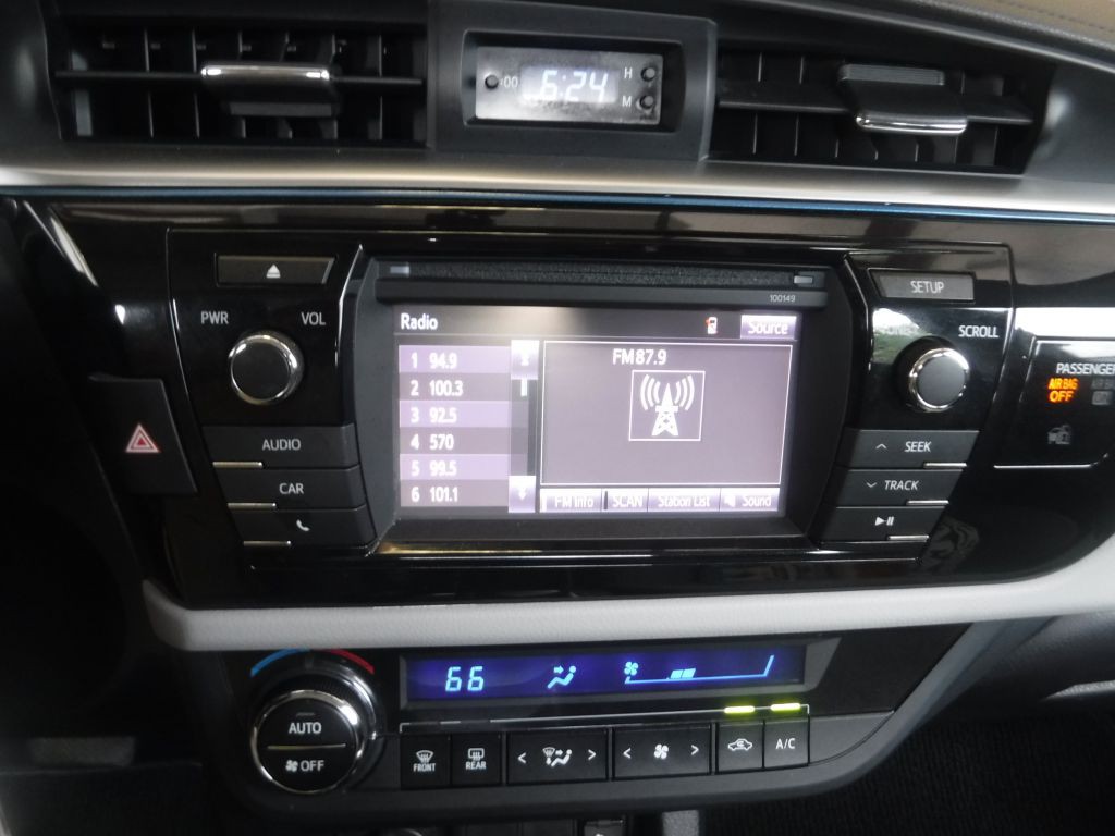 2014 Toyota Corolla Image 35