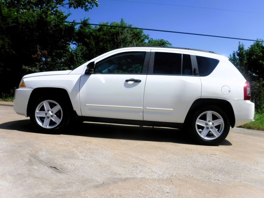 2009 Jeep Compass Image 11