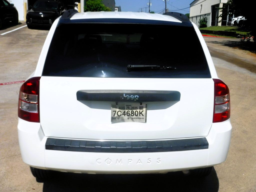2009 Jeep Compass Image 16