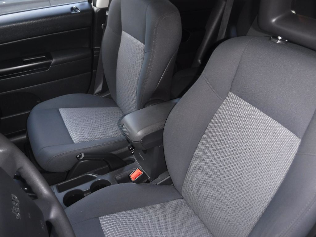 2009 Jeep Compass Image 26