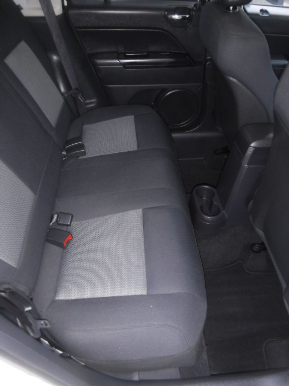 2009 Jeep Compass Image 31