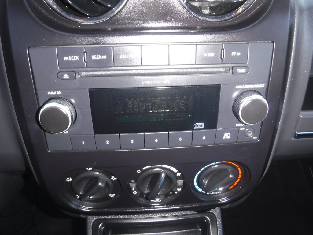2009 Jeep Compass Image 36