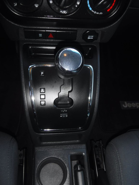 2009 Jeep Compass Image 37