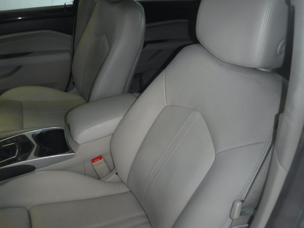 2012 Cadillac SRX Image 28