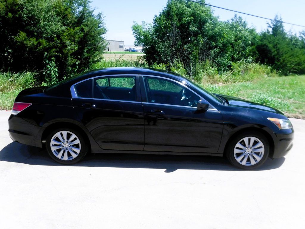 2011 Honda Accord Image 4