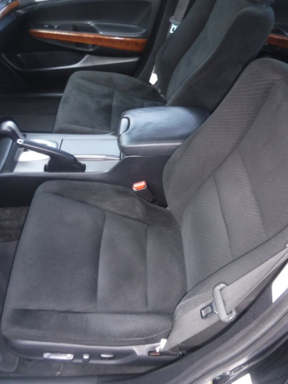 2011 Honda Accord Image 21