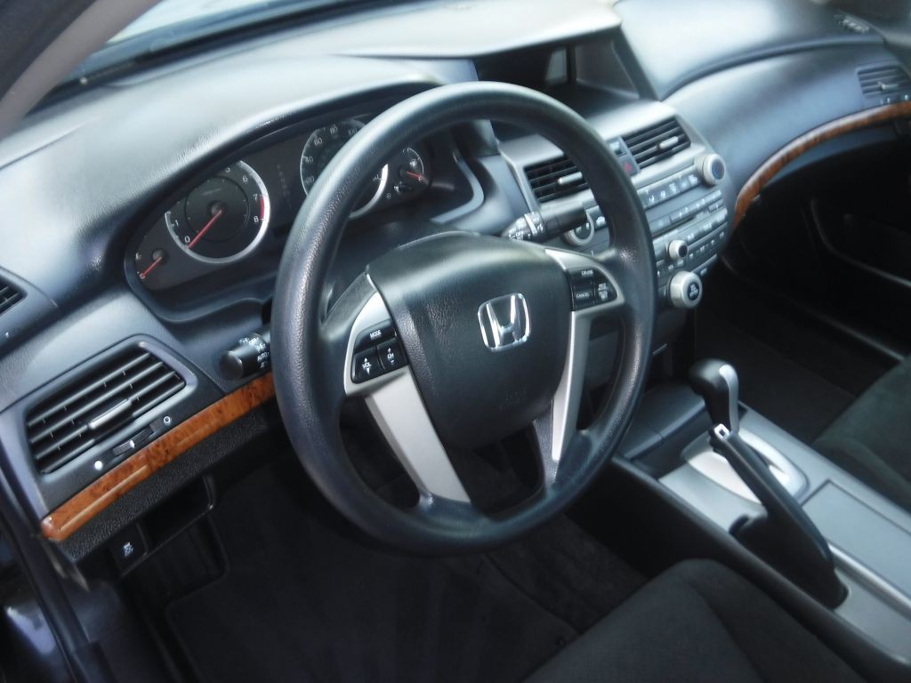 2011 Honda Accord Image 25