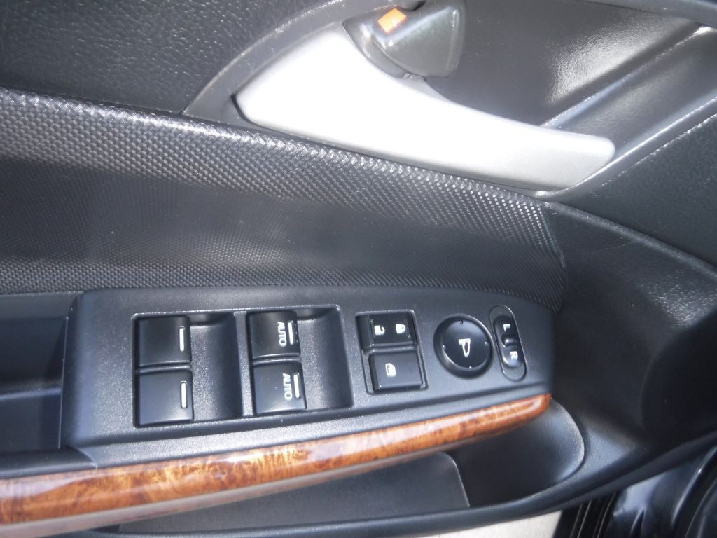 2011 Honda Accord Image 35