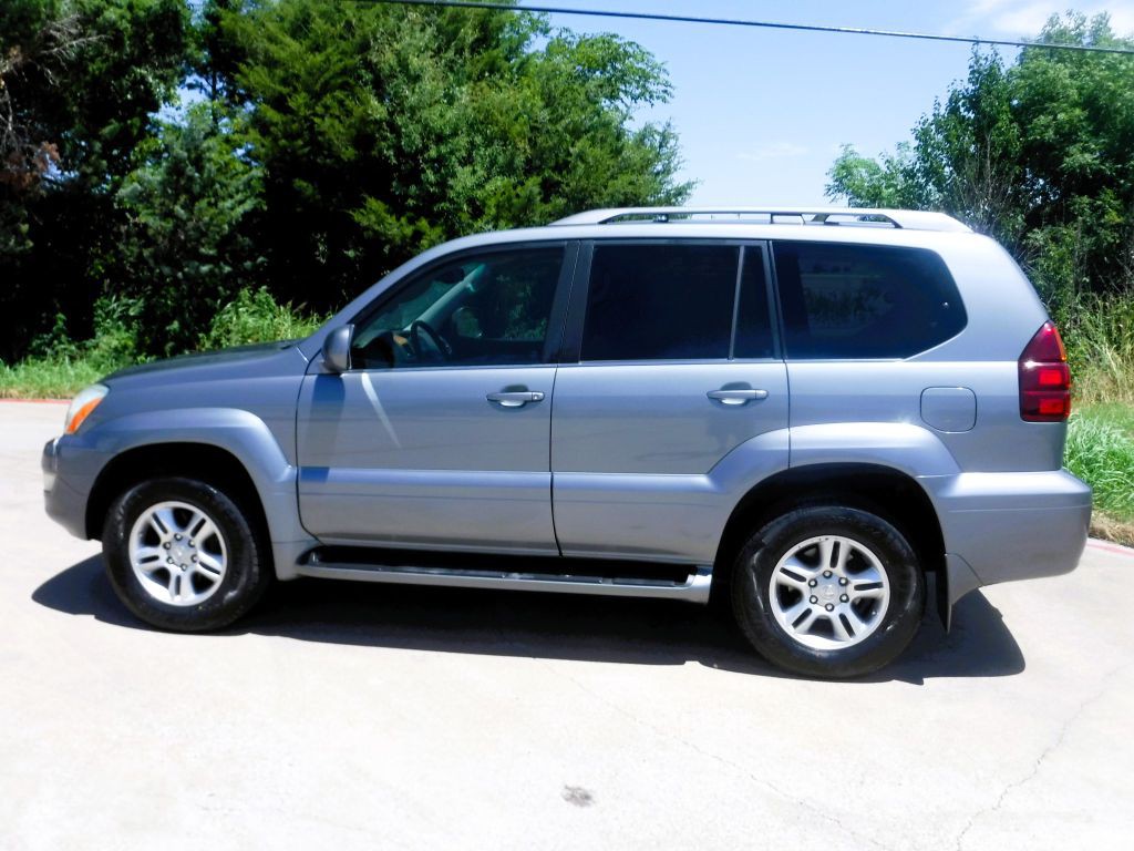 2004 Lexus GX Image 10