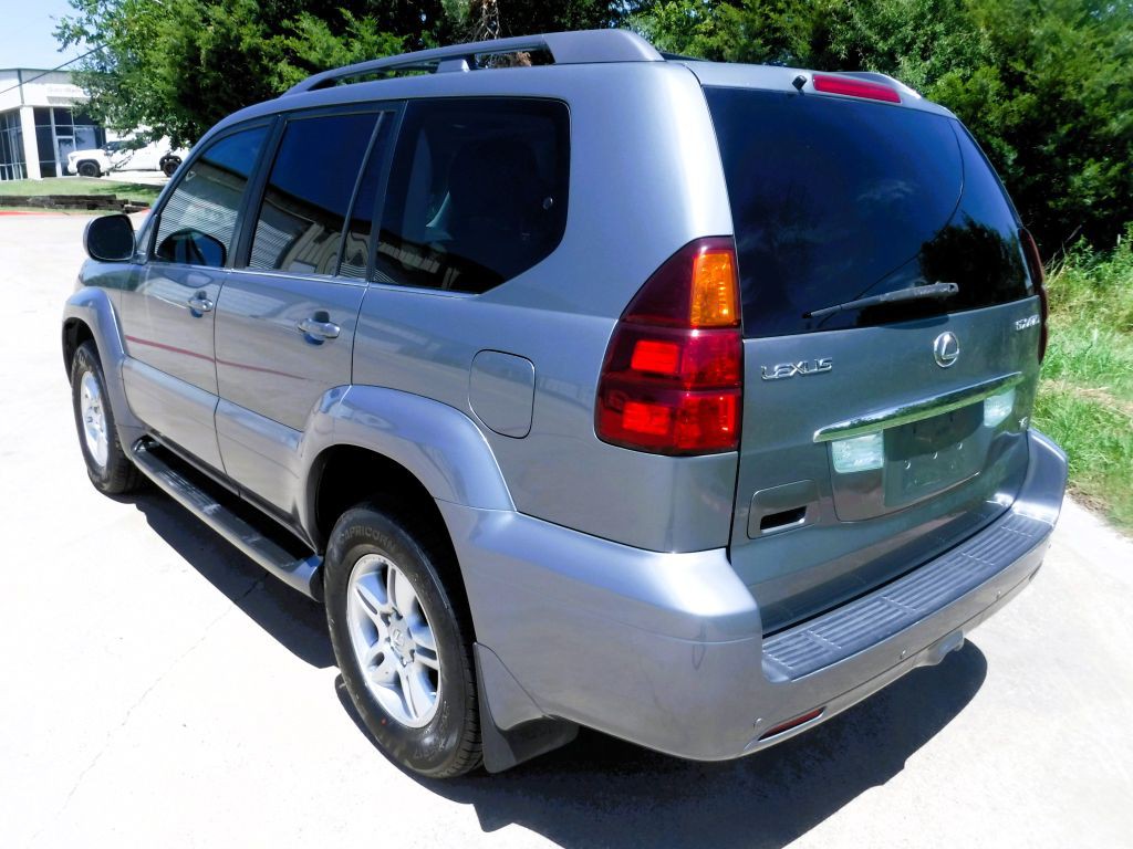 2004 Lexus GX Image 12
