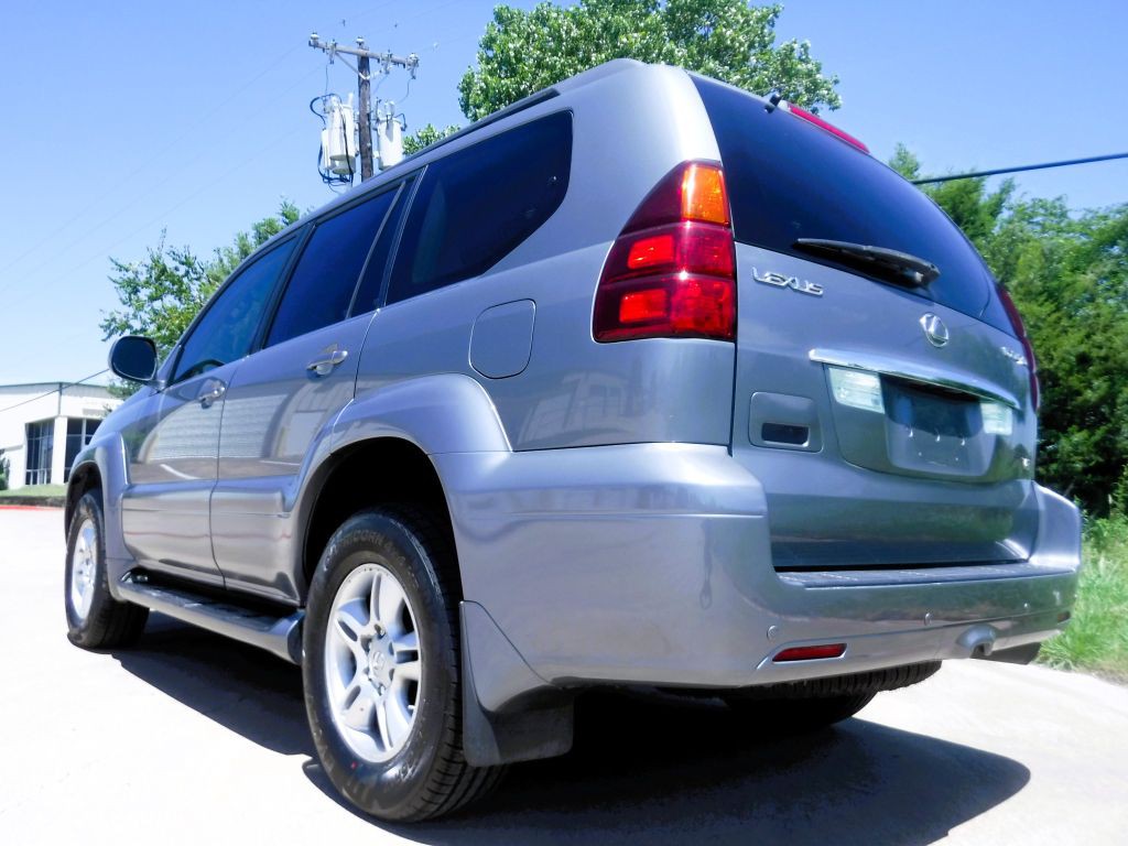 2004 Lexus GX Image 13
