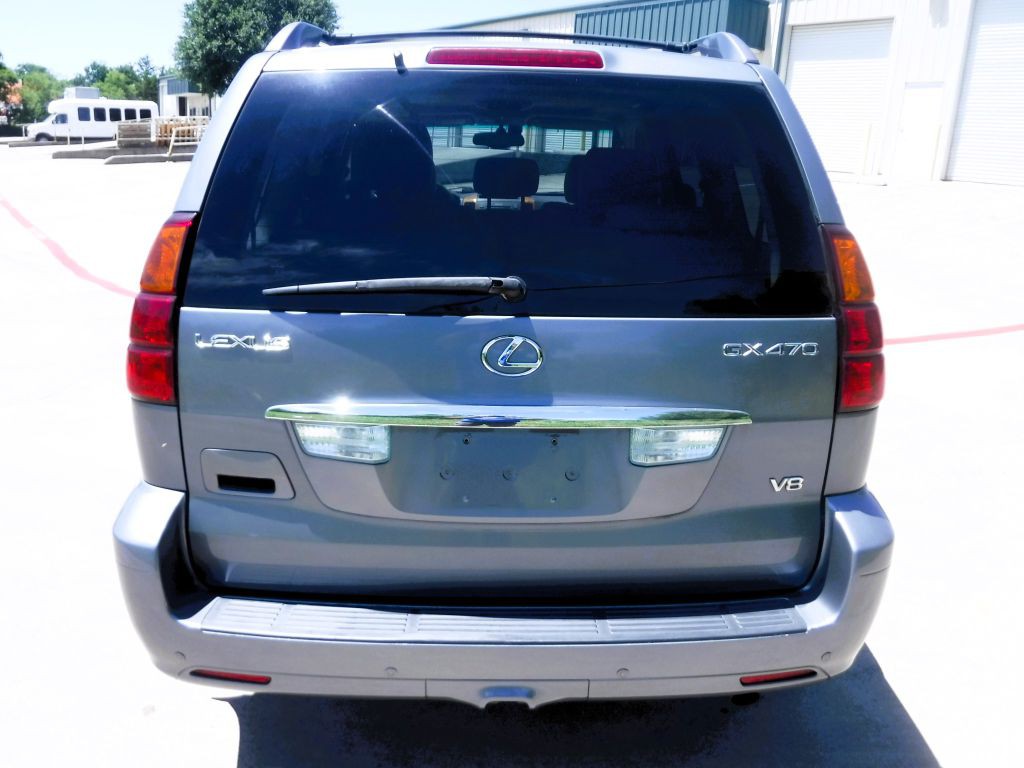 2004 Lexus GX Image 16