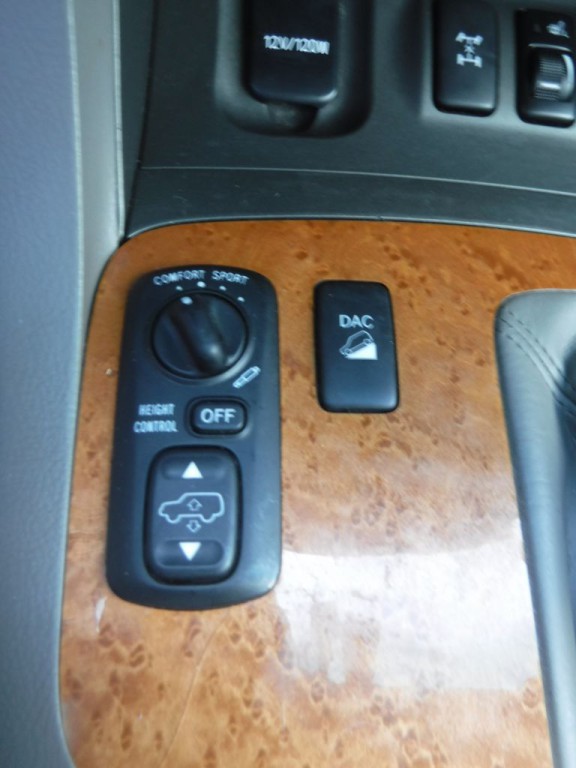 2004 Lexus GX Image 44