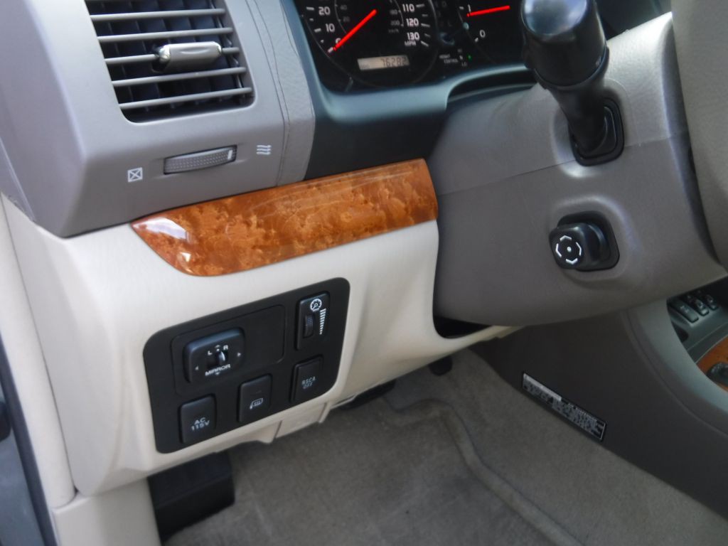2004 Lexus GX Image 46