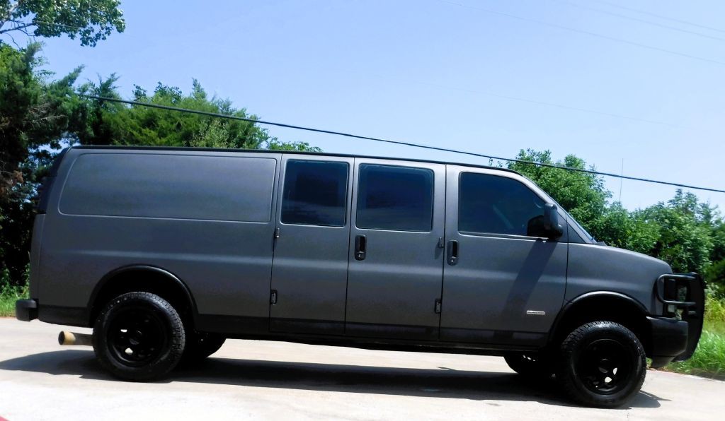 2008 Chevrolet Express Image 5