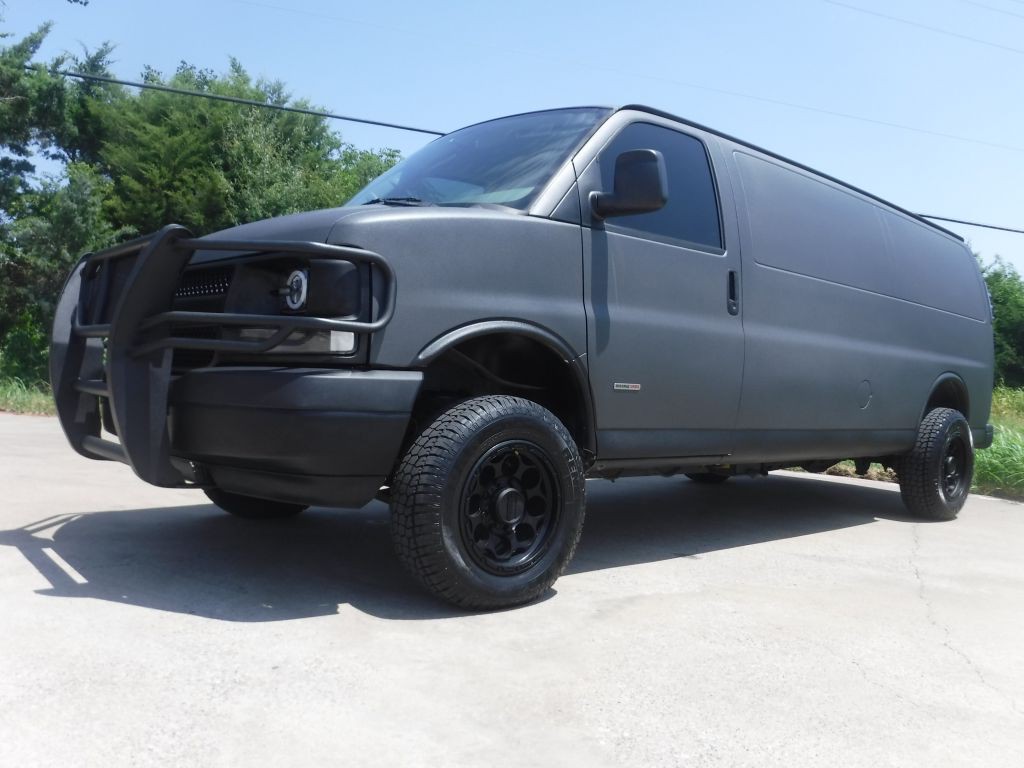 2008 Chevrolet Express Image 9