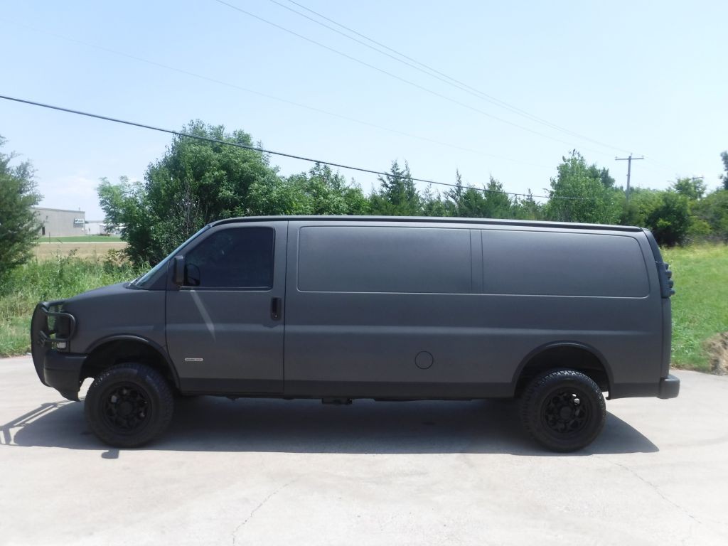 2008 Chevrolet Express Image 10