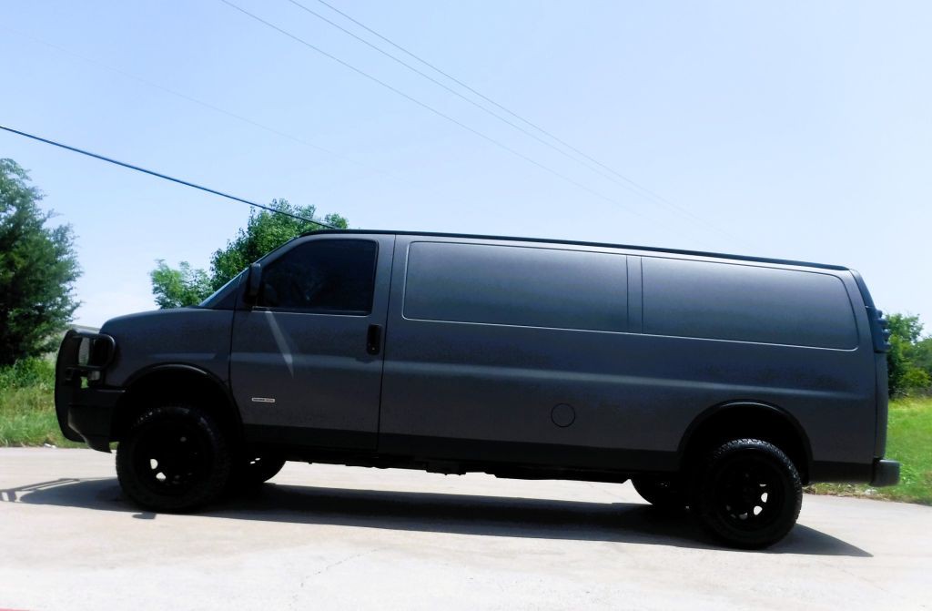 2008 Chevrolet Express Image 11