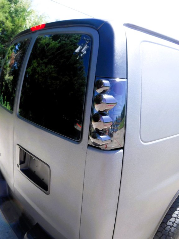 2008 Chevrolet Express Image 22