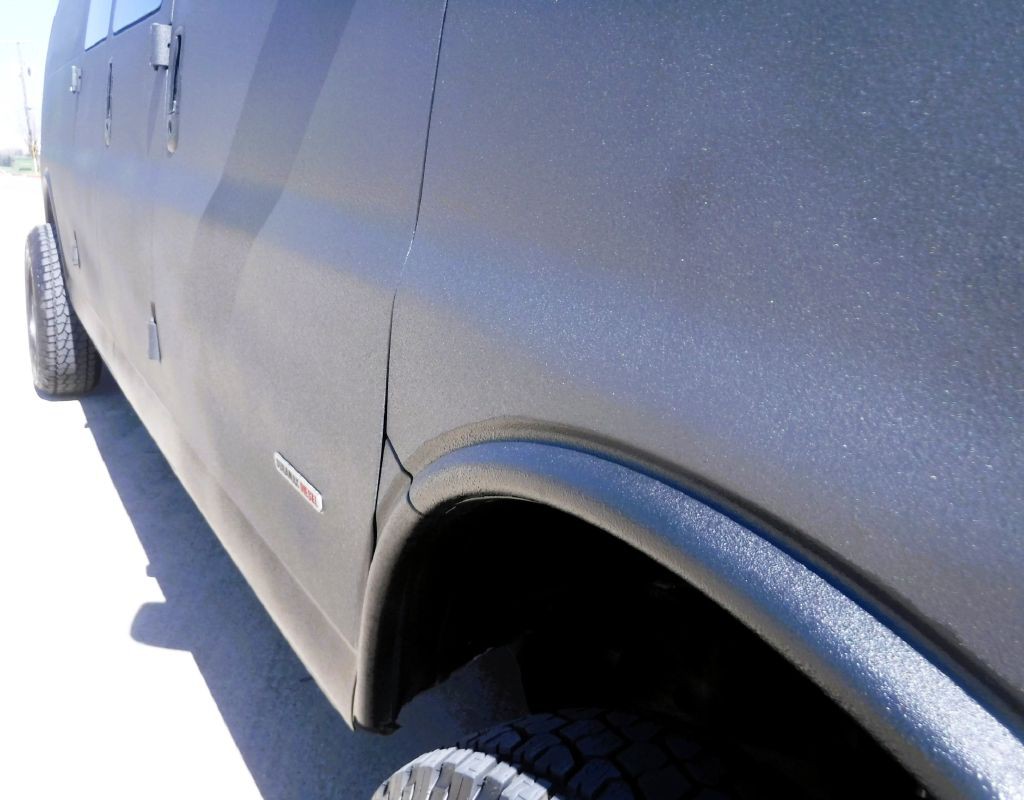 2008 Chevrolet Express Image 24