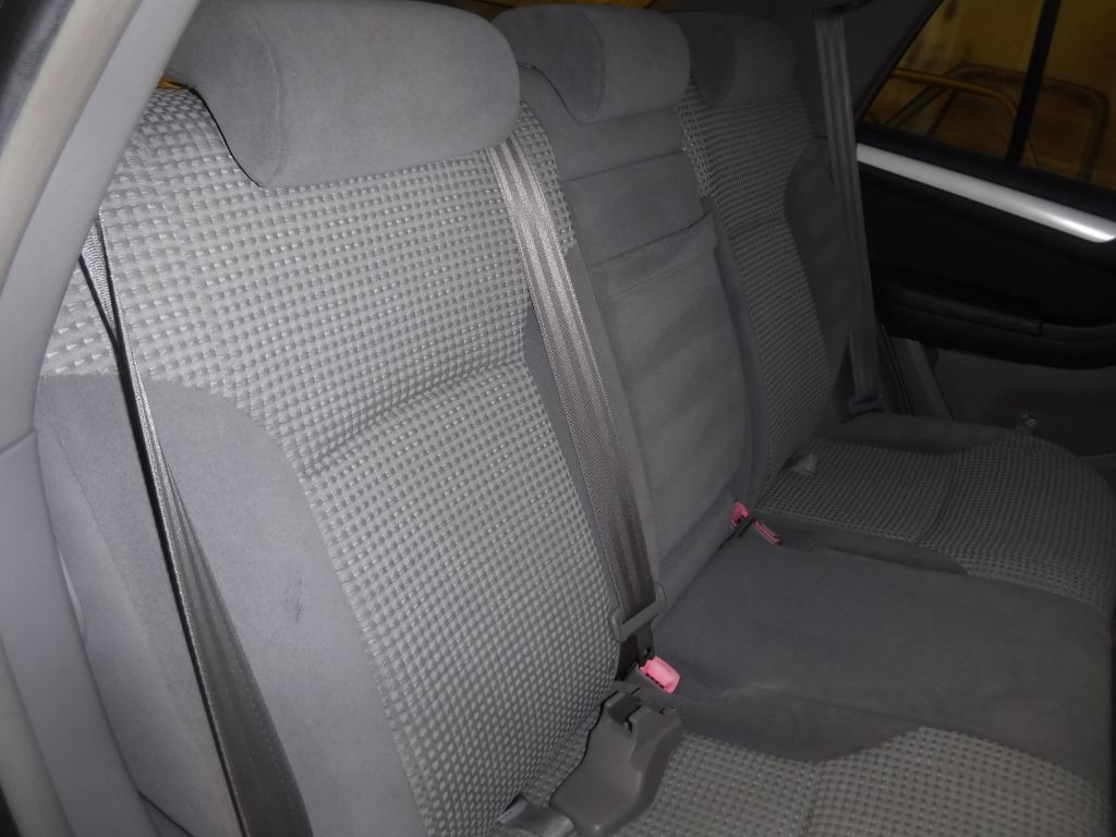 2005 Toyota 4Runner Image 34
