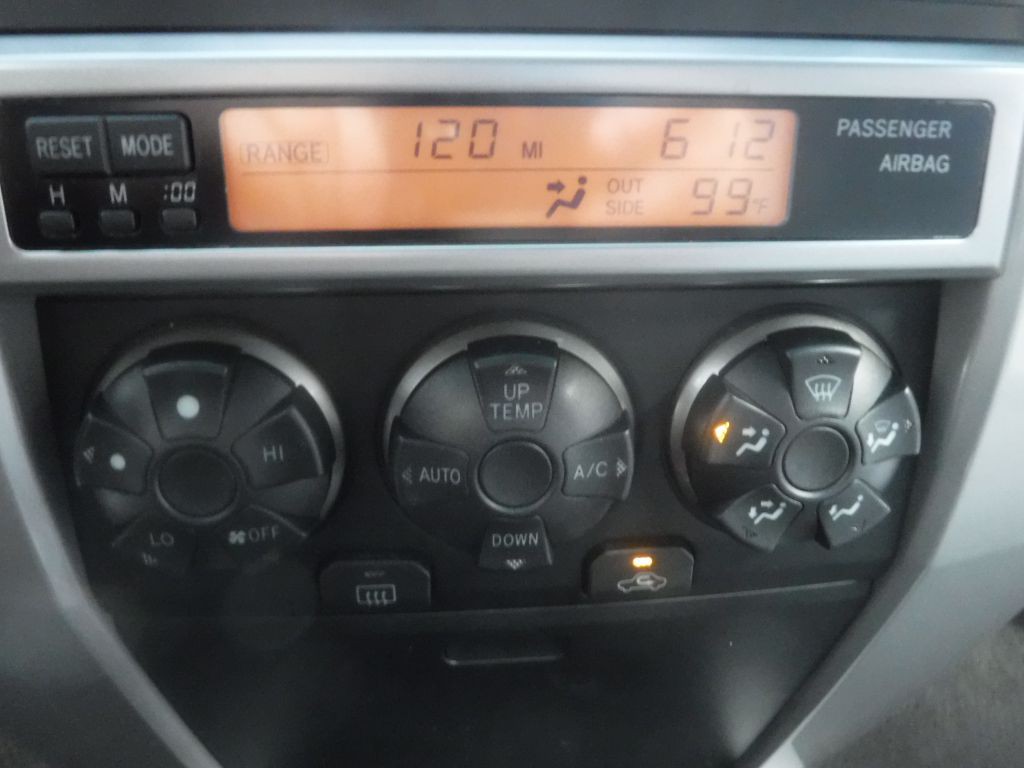 2005 Toyota 4Runner Image 40