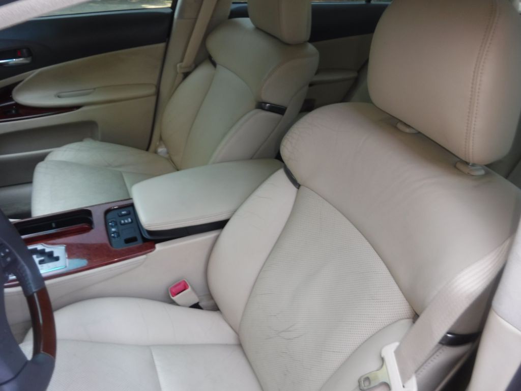 2011 Lexus GS Image 24