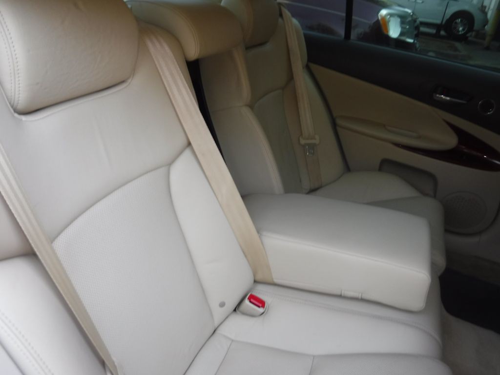 2011 Lexus GS Image 31