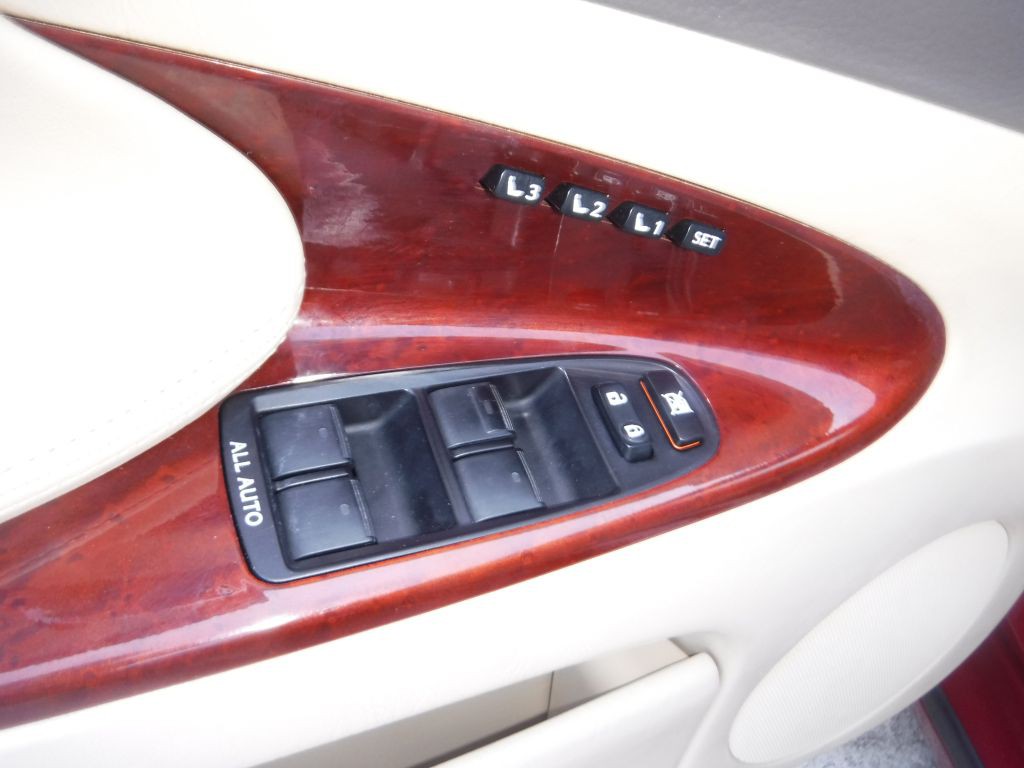 2011 Lexus GS Image 40