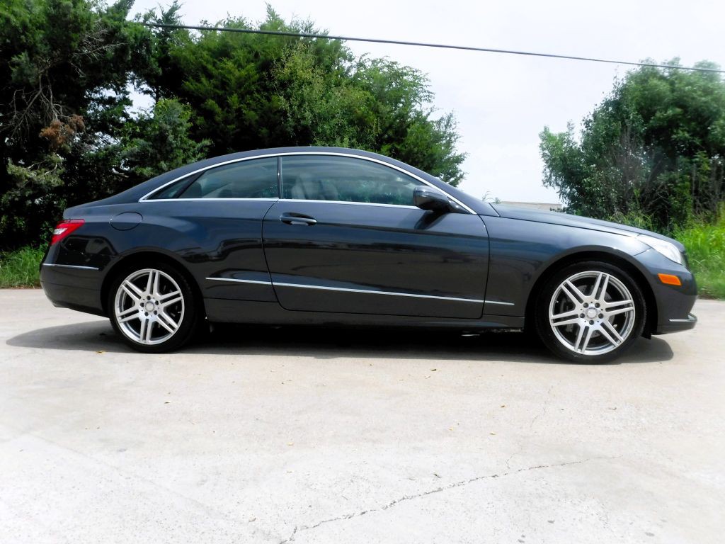 2010 Mercedes-Benz E-Class Image 5