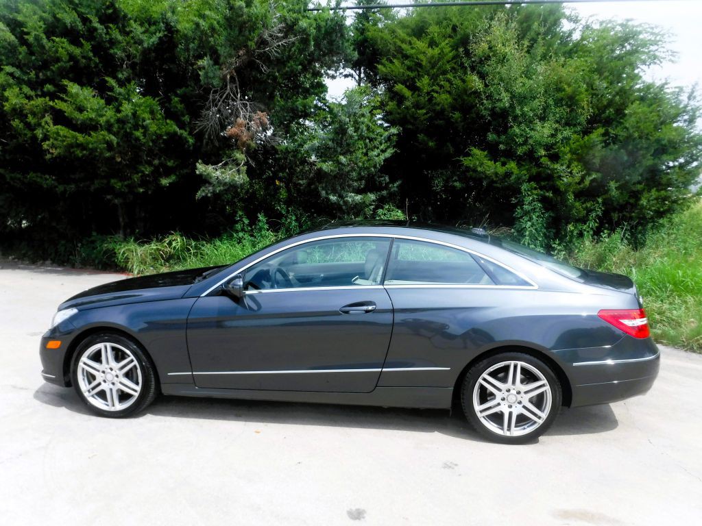 2010 Mercedes-Benz E-Class Image 10