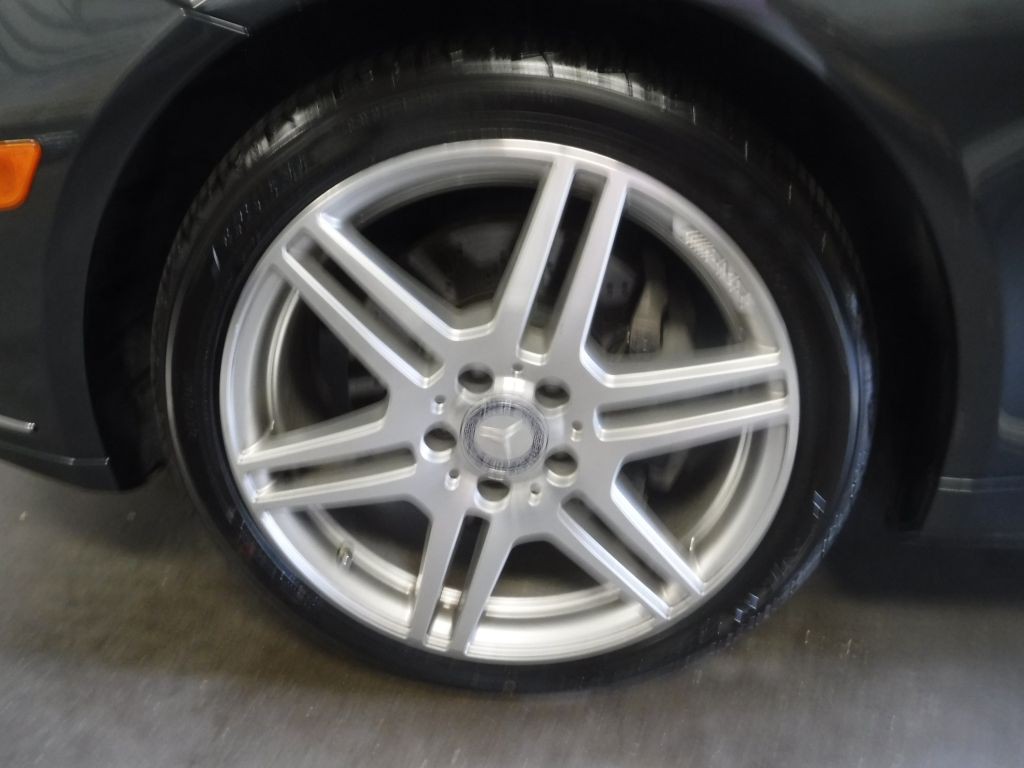 2010 Mercedes-Benz E-Class Image 19