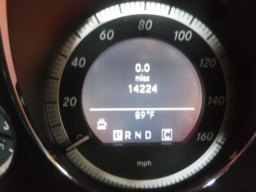 2010 Mercedes-Benz E-Class Image 21