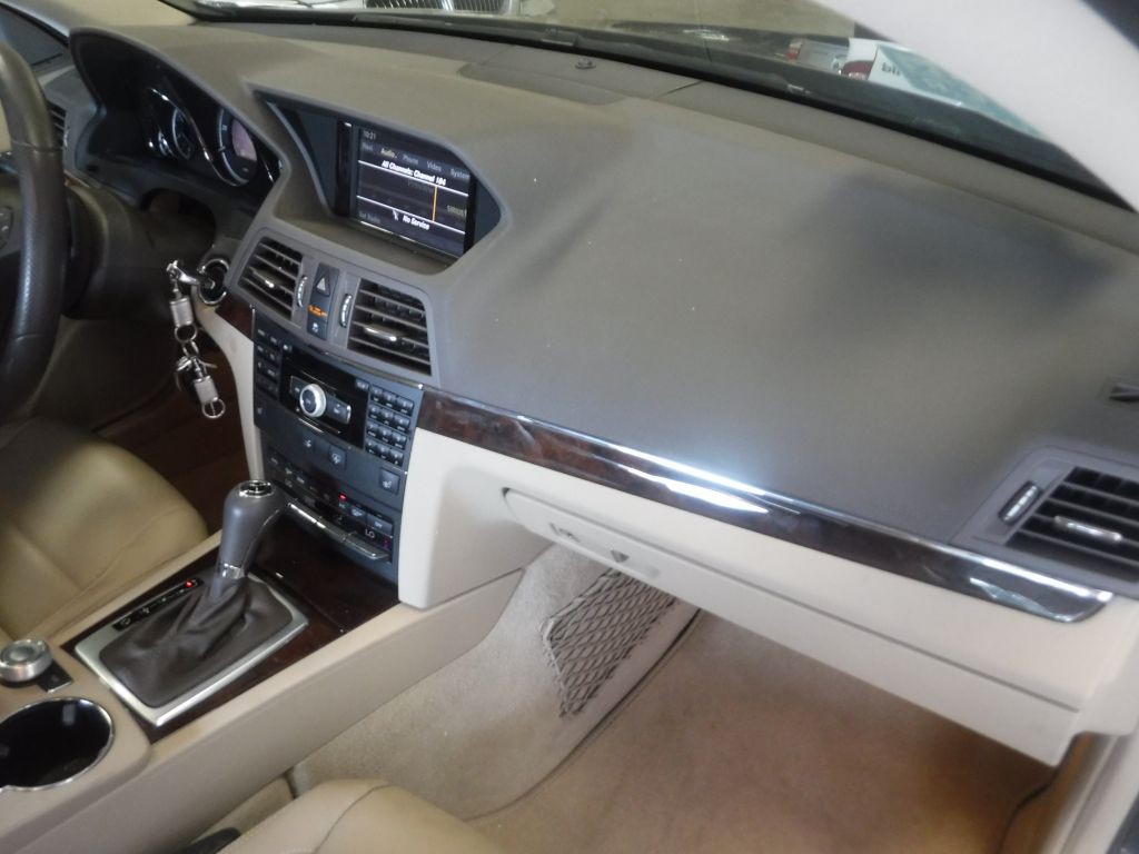 2010 Mercedes-Benz E-Class Image 26
