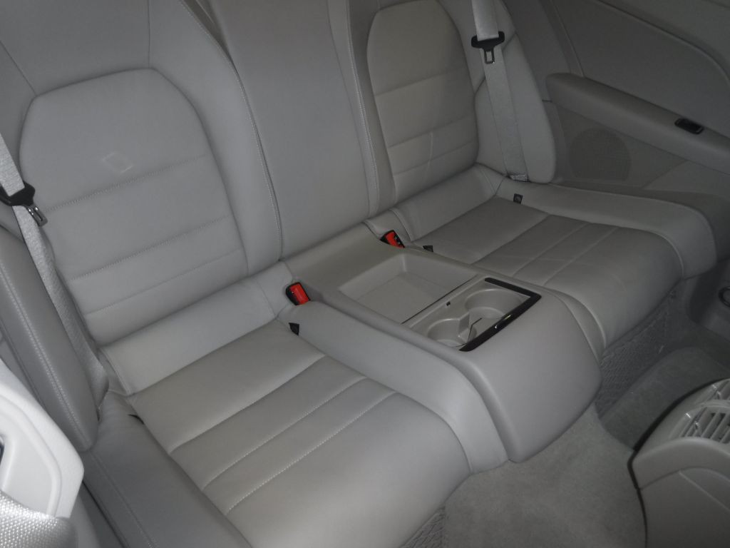 2010 Mercedes-Benz E-Class Image 28