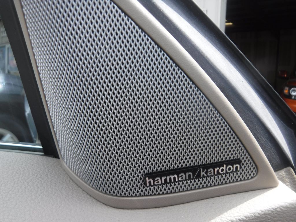 2010 Mercedes-Benz E-Class Image 31