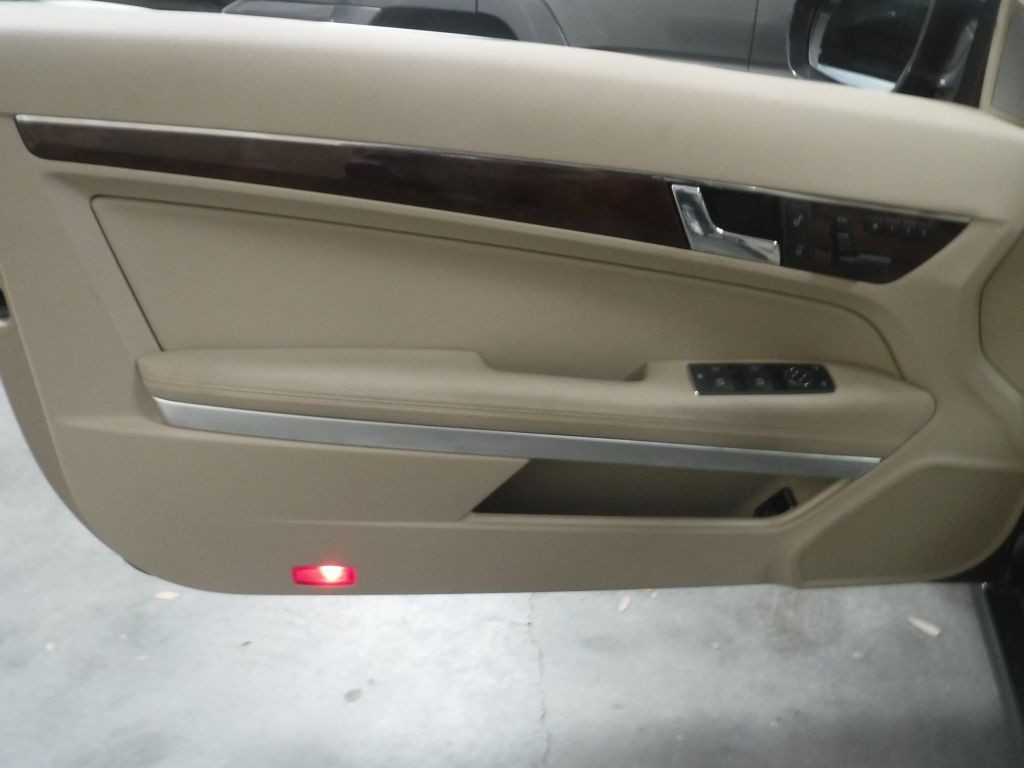 2010 Mercedes-Benz E-Class Image 43