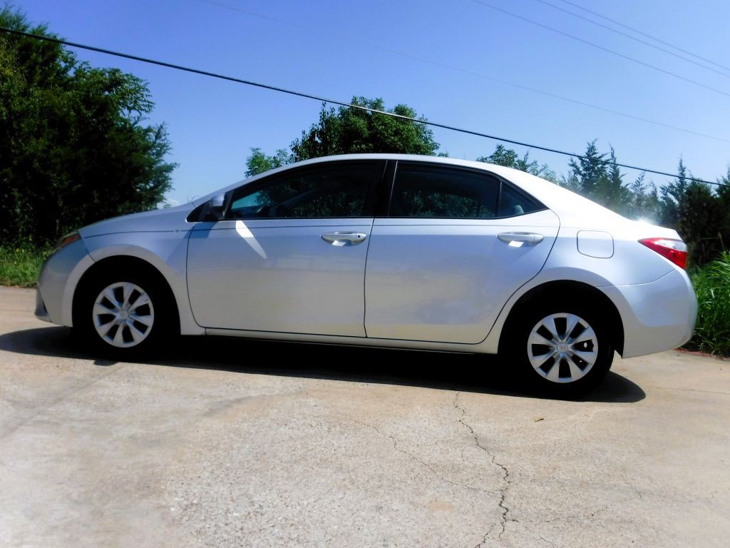 2015 Toyota Corolla Image 11