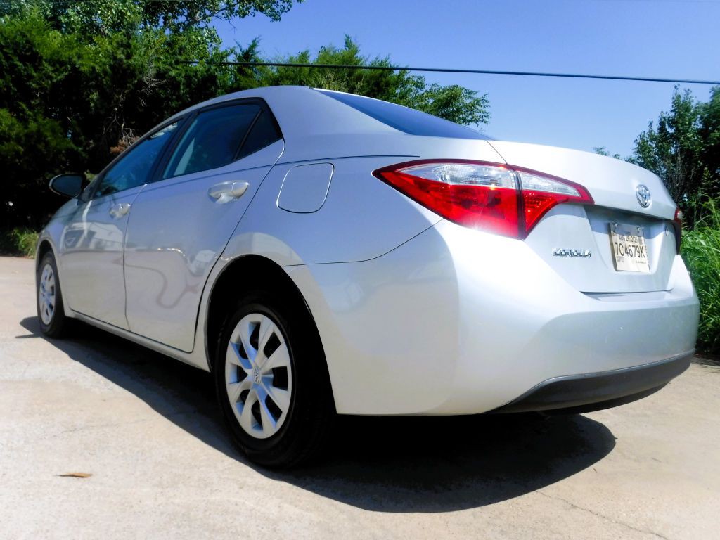 2015 Toyota Corolla Image 13