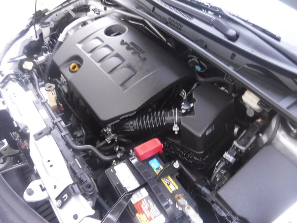 2015 Toyota Corolla Image 20