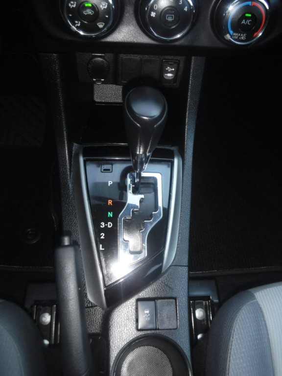 2015 Toyota Corolla Image 38