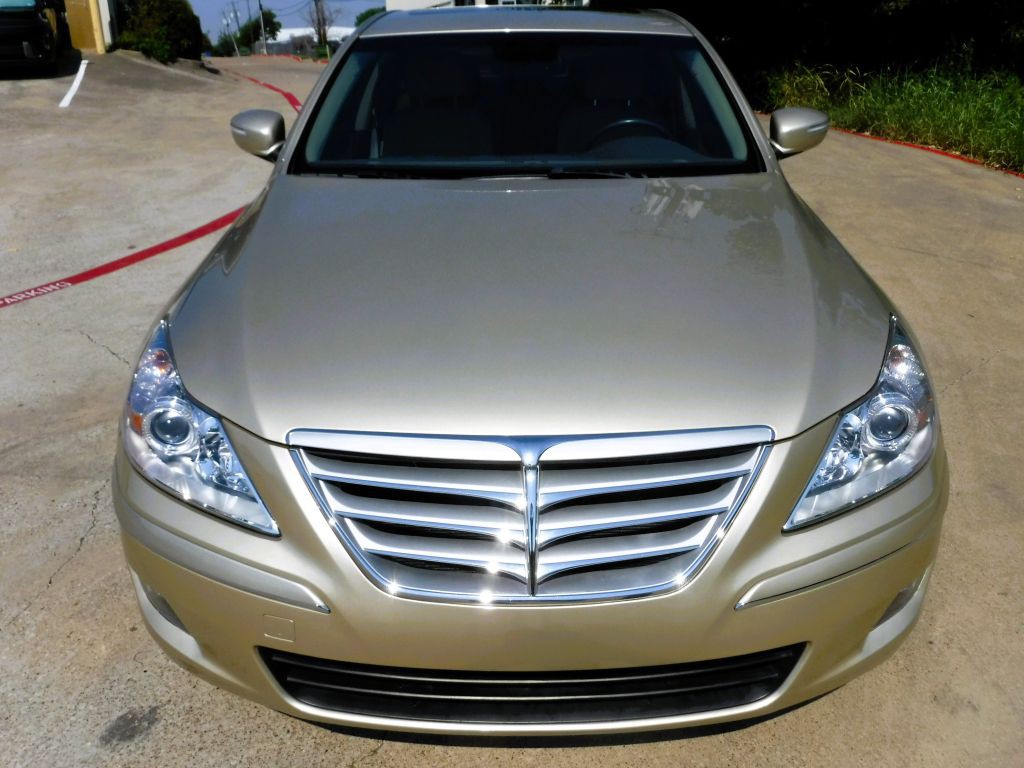 2011 Hyundai Genesis Image 14