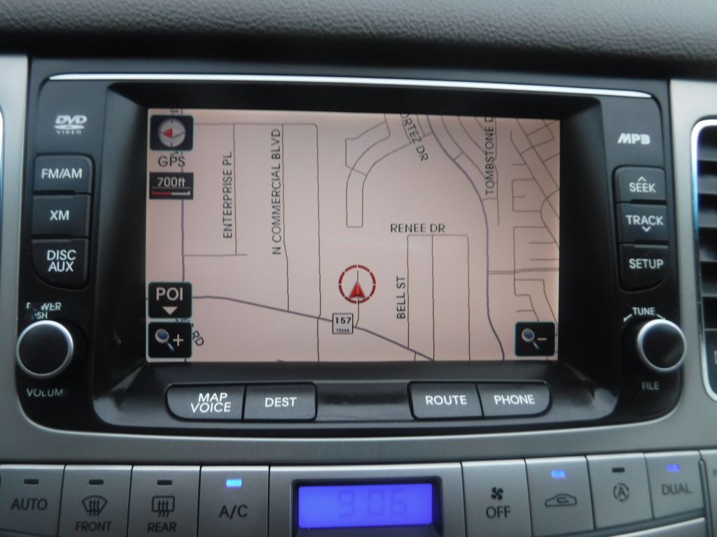 2011 Hyundai Genesis Image 34